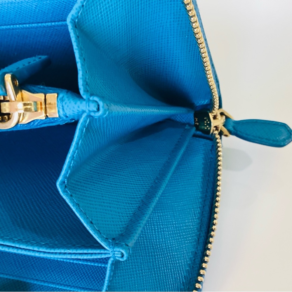Prada Saffiano Continental Wallet in Turquoise with Gold Hardware - Picture 5 of 16